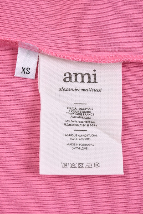 ブランドTシャツ着用イメージ